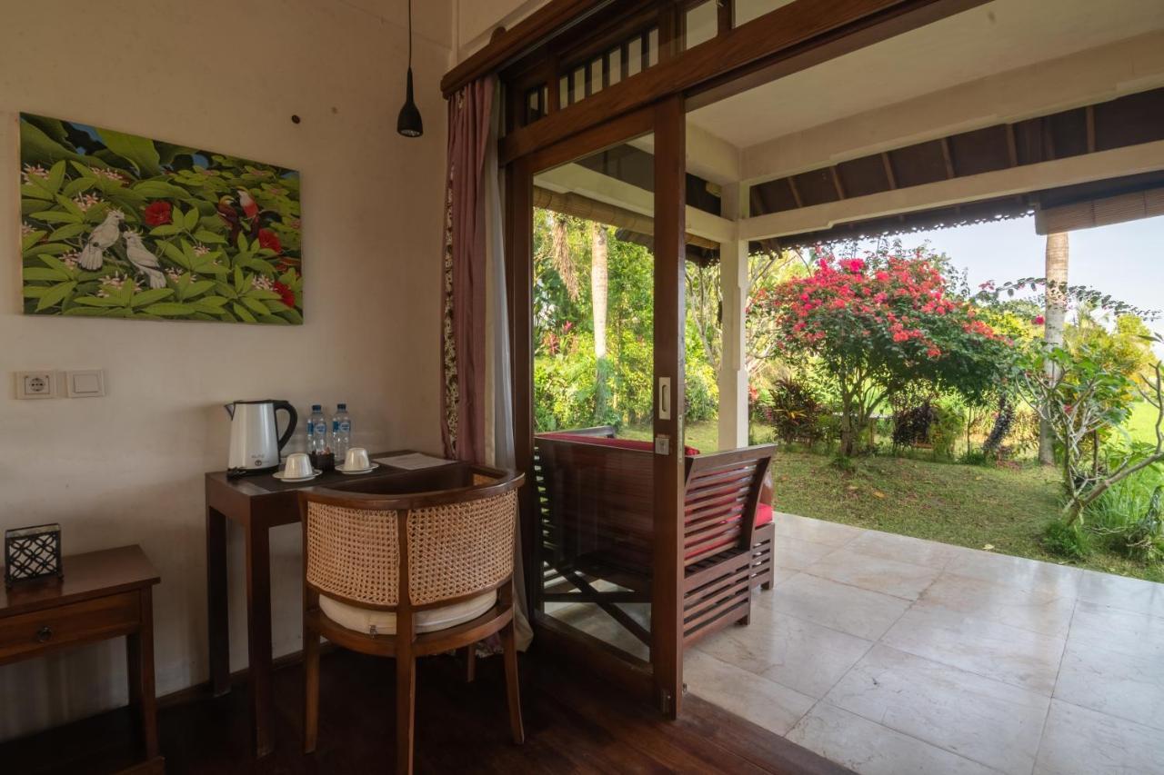 Lesong Hotel And Restaurant Munduk Exterior foto