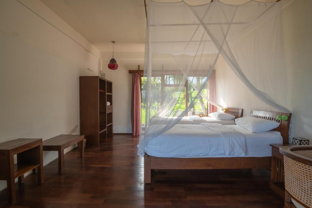 Lesong Hotel And Restaurant Munduk Exterior foto