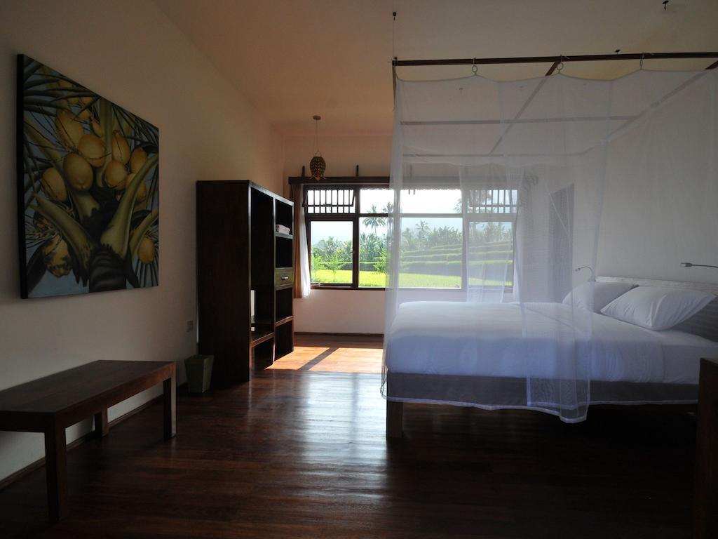 Lesong Hotel And Restaurant Munduk Habitación foto